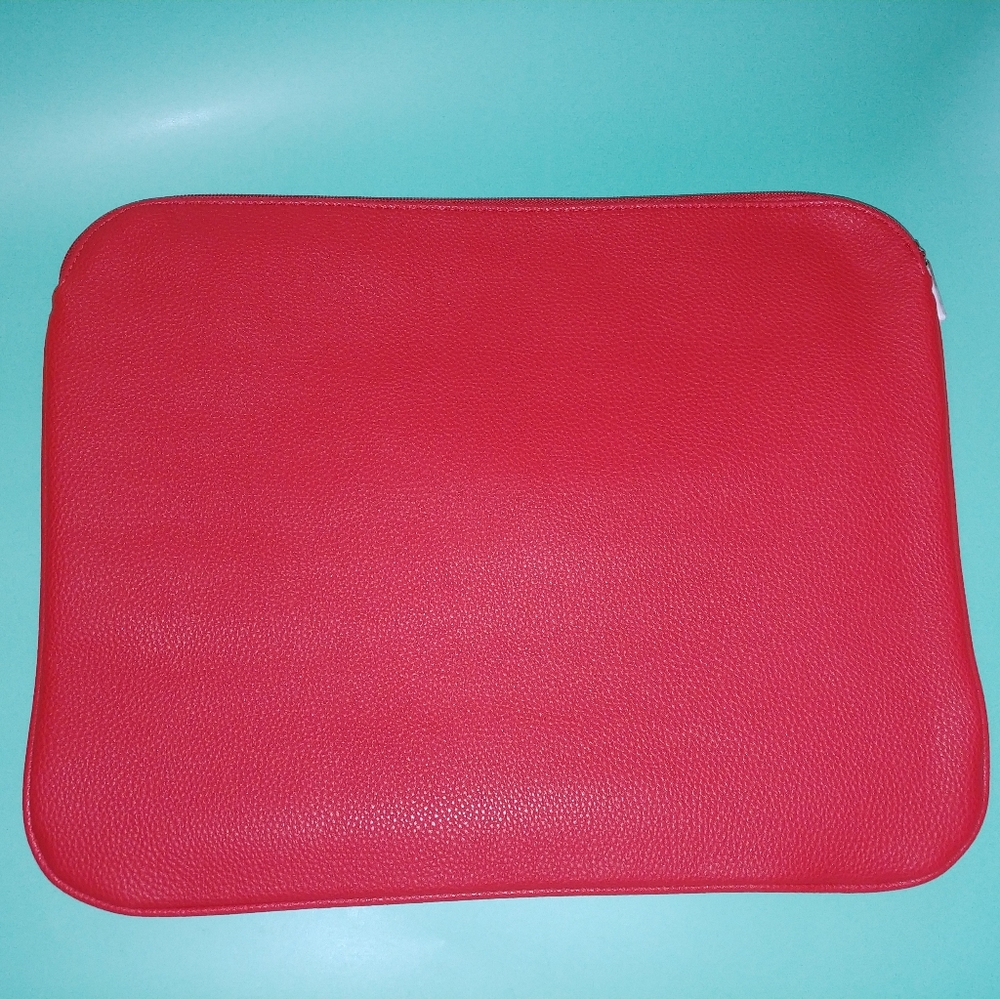 Tech Savvy Sleeve Laptop Case Pouch Bag Thirty-One Red